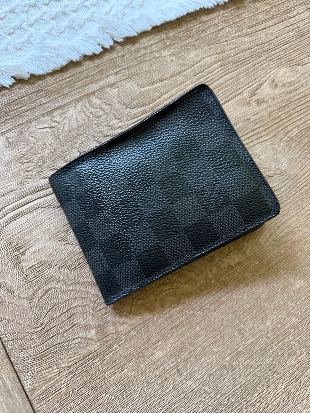 Louis Vuitton Black Damier Graphite Bi-Fold Wallet -slim
